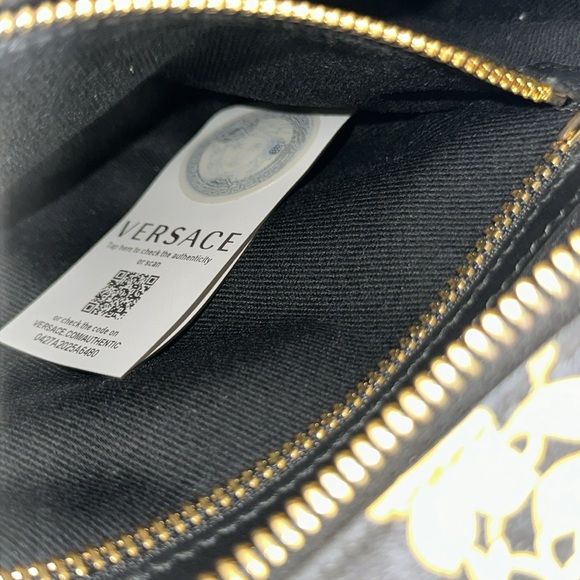🔥🔥 Versace Baroque Fanny Pack - Picture 14 of 14